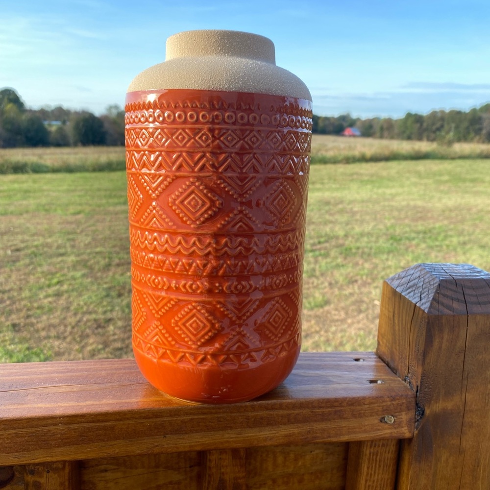 Aztec burnt Orange 10”  center piece  flower case